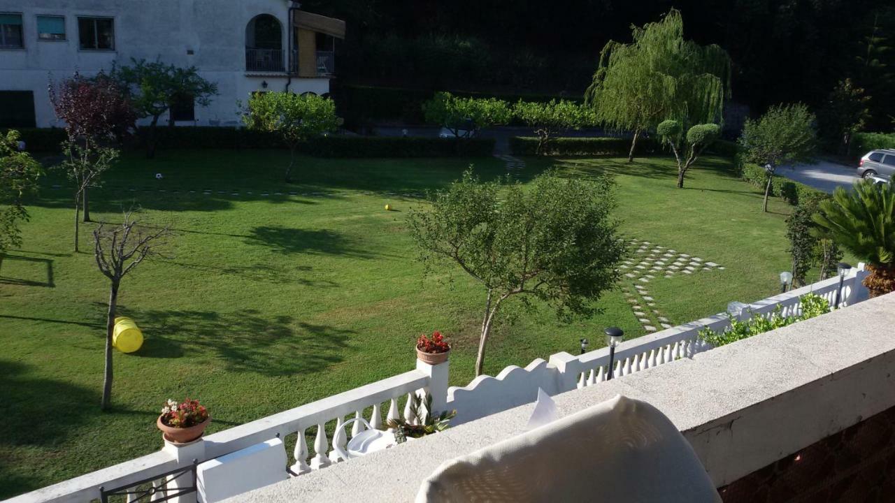 Appartamento In Villa Venezuela Piano Terra Porto di Maratea Kültér fotó