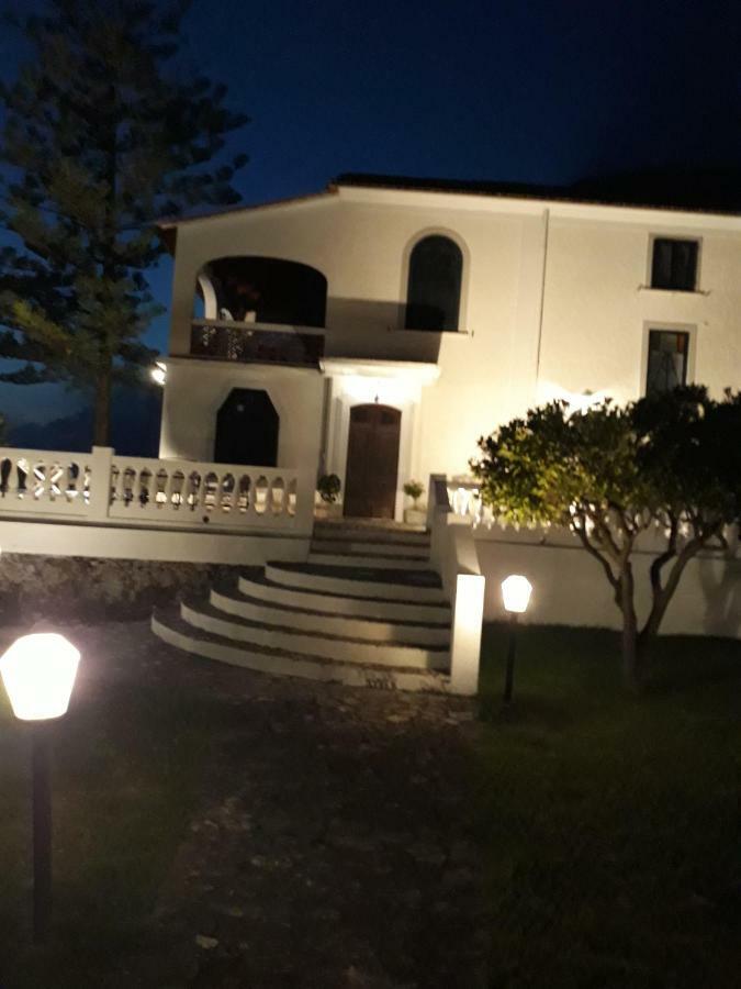 Appartamento In Villa Venezuela Piano Terra Porto di Maratea Kültér fotó